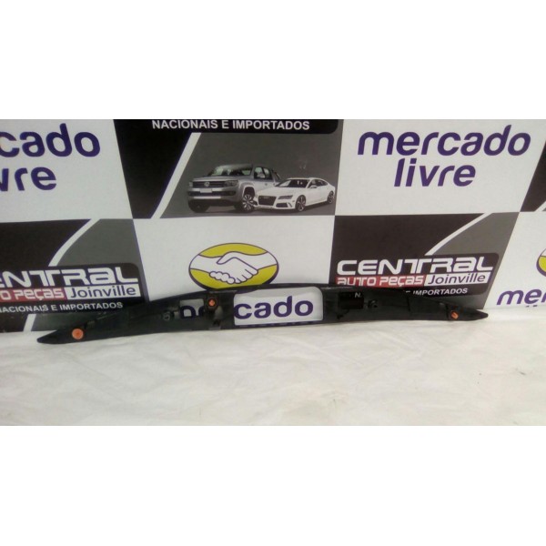 Acabamento Tampa Traseira Mercedes Cla 200