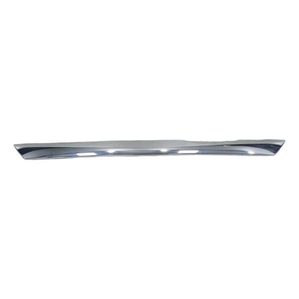 Aplique Tampa Traseira Nissan Sentra 2016