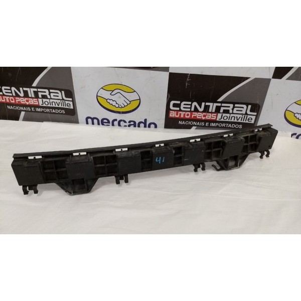 Guia Parachoque Traseiro Central Mercedes C250 2011