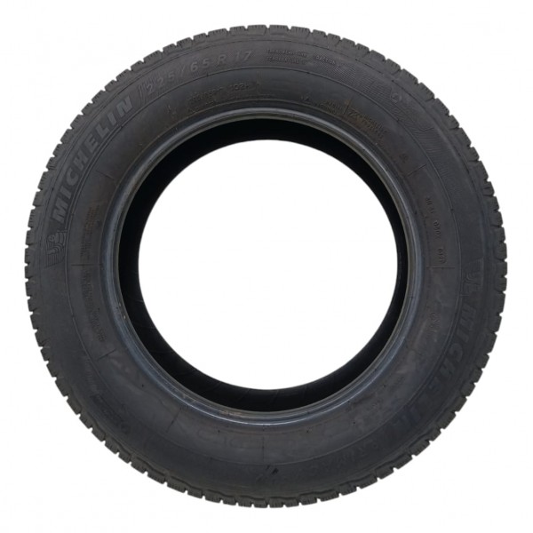 Pneu Michelin  225/65 R17 Dot 0619