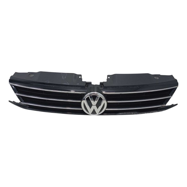 Grade Frontal Parachoque Diant Jetta 2.0 Tsi 2016 Recuperado