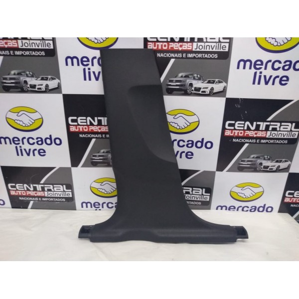 Acabamento Inferior Coluna L.e Audi Q3 2.0 Tfsi 2013