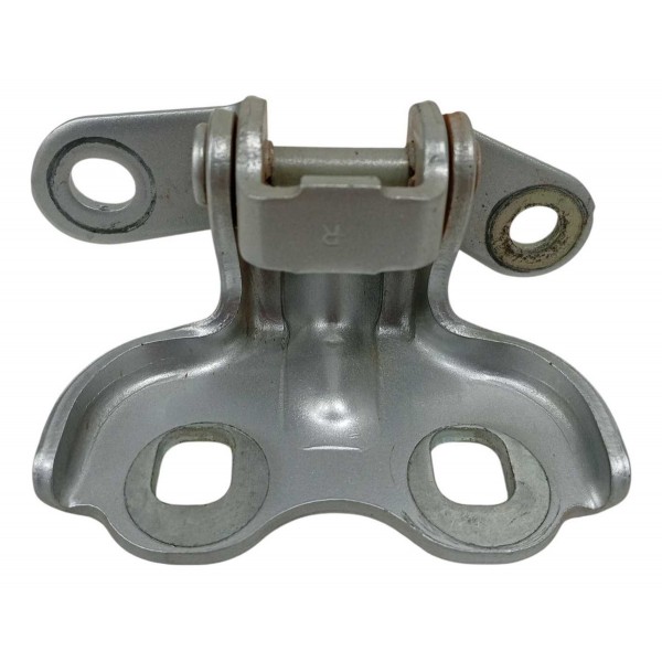 Dobradiça Inferior Porta Traseira Esquerda Tracker 12t 2023