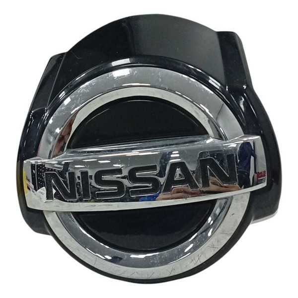 Emblema Nissan Tampa Traseira Nissan Kicks 2022