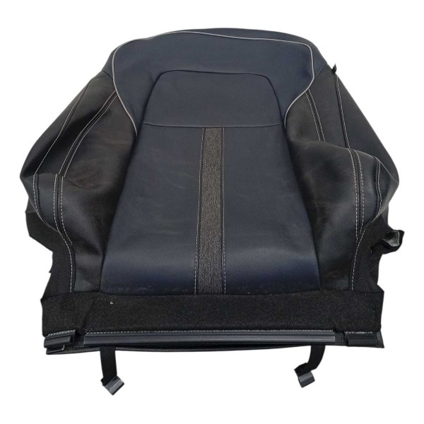 Capa Encosto Banco Dianteiro Esquerdo Tracker 12t 2023