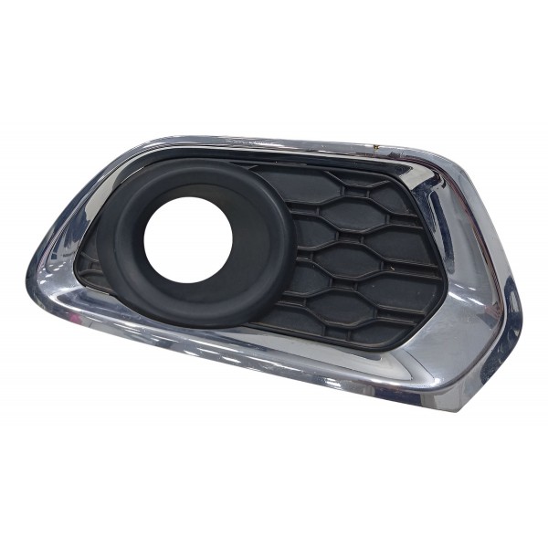 Moldura Direita Farol Milha Renault Sandero 2018 Detalhe