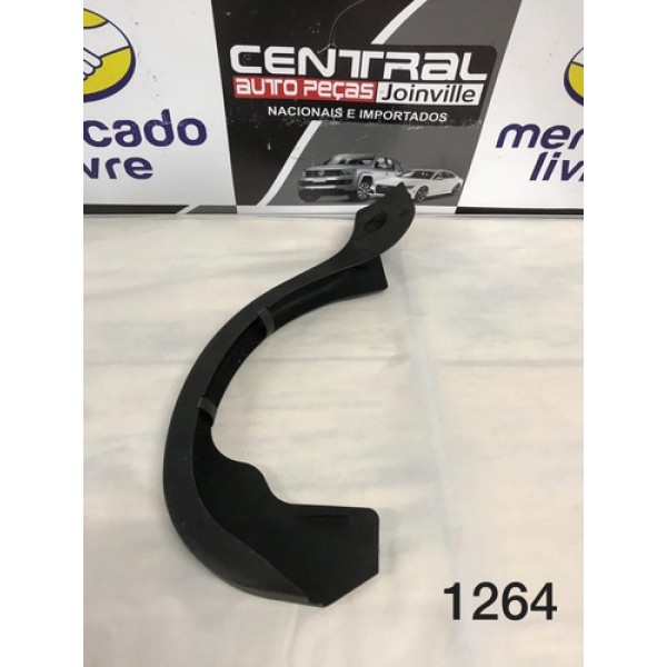 Acabamento Dobradiça Tampa Traseira Mercedes C180 2014 - L.d