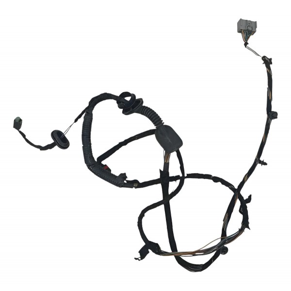 Chicote Tampa Traseira Ford Fiesta 2015 D3bt14b562