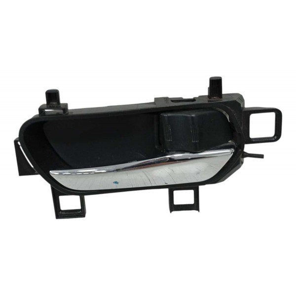 Maçaneta Interna Porta Dianteira Direita Nissan Kicks 2022 Preto