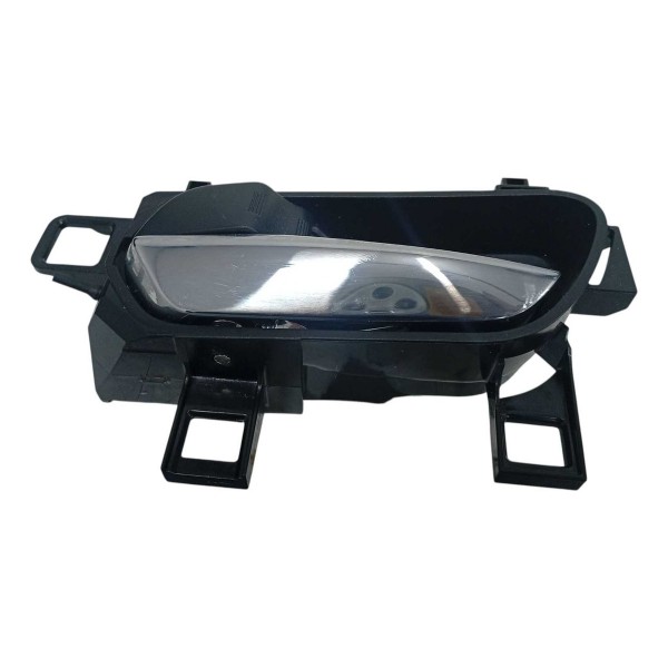 Maçaneta Interna Porta Traseira Esquerda  Nissan Kicks 2022 Preto