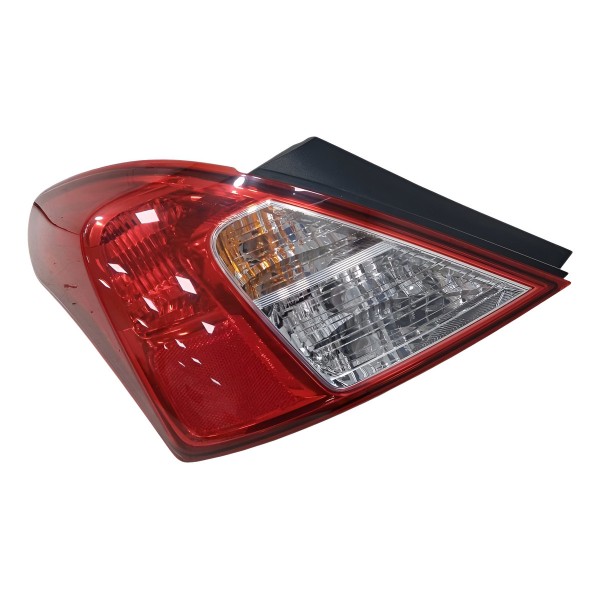 Lanterna Traseira Esquerda Nissan Versa 2019 Vermelho Esquerdo/motorista