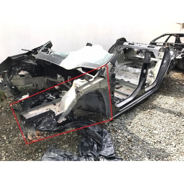 Longarina Caixa Roda Direita Citroen C4 Lounge 2017 2018