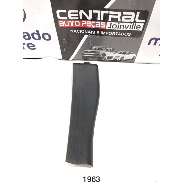 Acabamento Soleira Traseira Direita Mercedes A250 Amg 2015