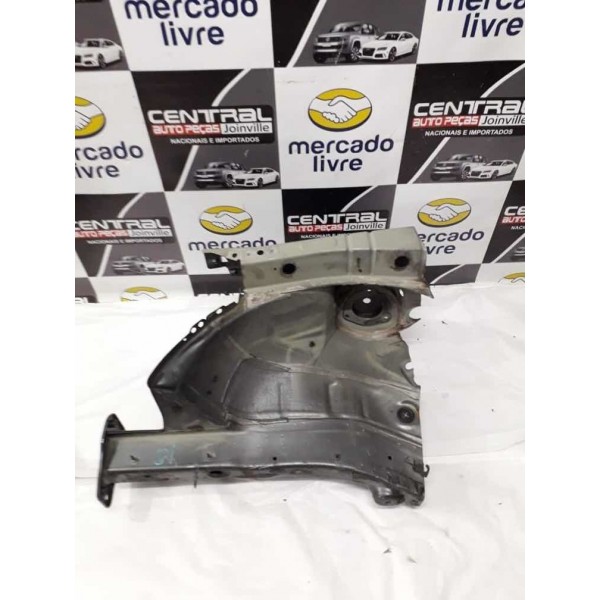 Longarina Caixa De Roda Esquerda Audi Q3 2013