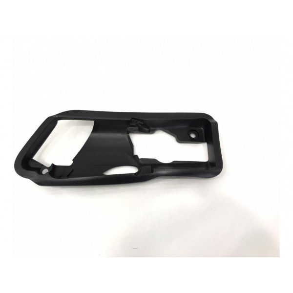 Suporte Maçaneta Interna Dianteira Esquerda Vw Tiguan 2010 Dianteira