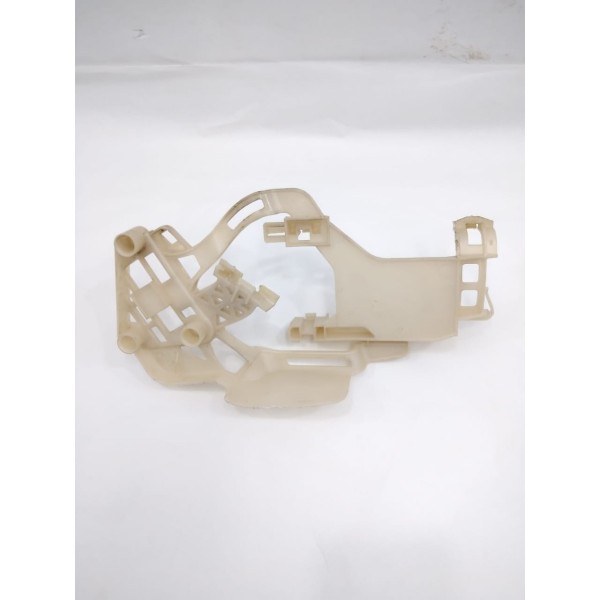 Suporte Fechadura Porta Traseira Esq Volkswagen Tiguan 2010