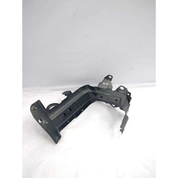 Suporte Paralama Direito Audi Q7 2019 4m0821132c
