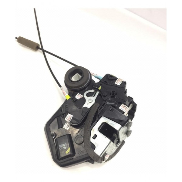 Fechadura Traseira Esquerda Toyota Hilux 2013