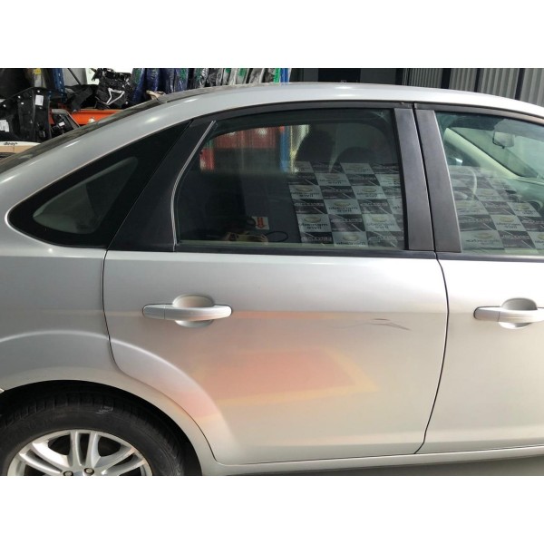 Porta Traseira Dir Ford Focus Sedan S/ Ace  Fc 1.6 2009 2013 Traseira Direita Prateado