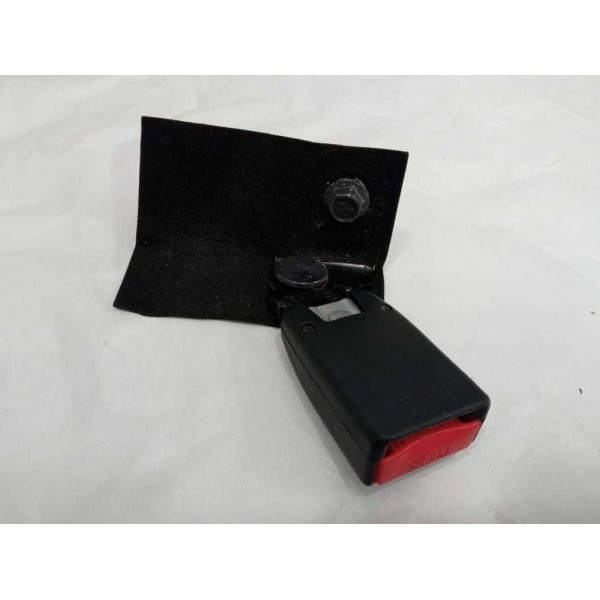 Engate Cinto Traseiro Esquerdo Huyndai Veloster 2012 2013 14