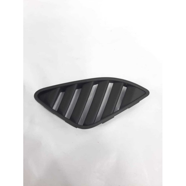 Tela Grade Direita Audi Q3 2014 2015 8u1 819 794 Preto