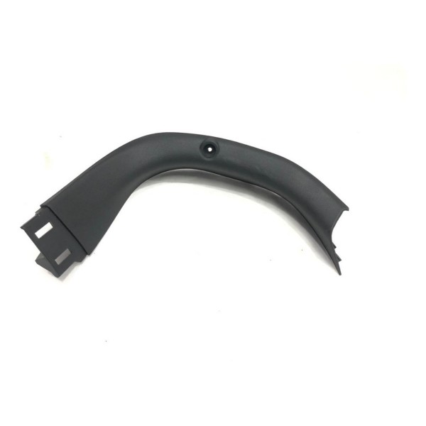 Aplique Moldura Esquerda Tampa Traseira Bmw 118i 2012