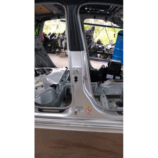 Coluna T Lado Direito Audi A1 2014
