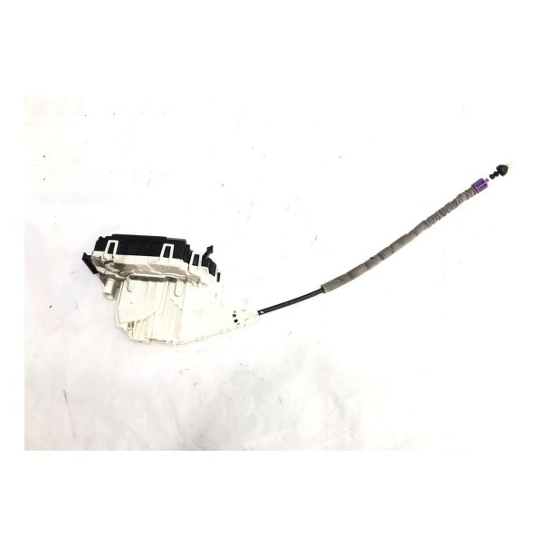 Fechadura Traseira Esquerda Mercedes A200 2014 A2047302735