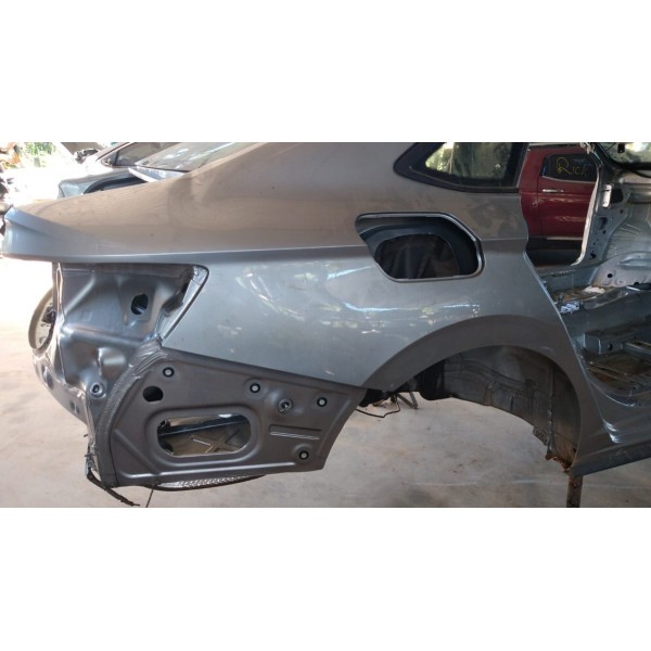 Lateral Direita Jetta 2020 Com Detalhe 