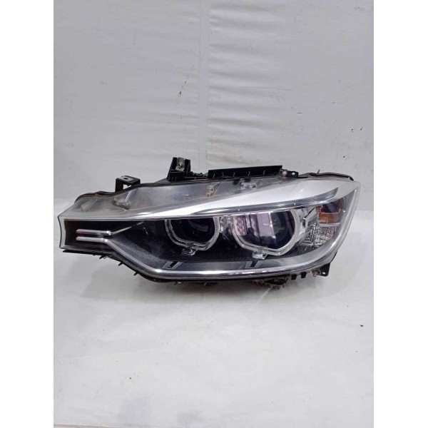 Farol Lado Esquerdo Bmw 320i 2015 2016 Detalhe