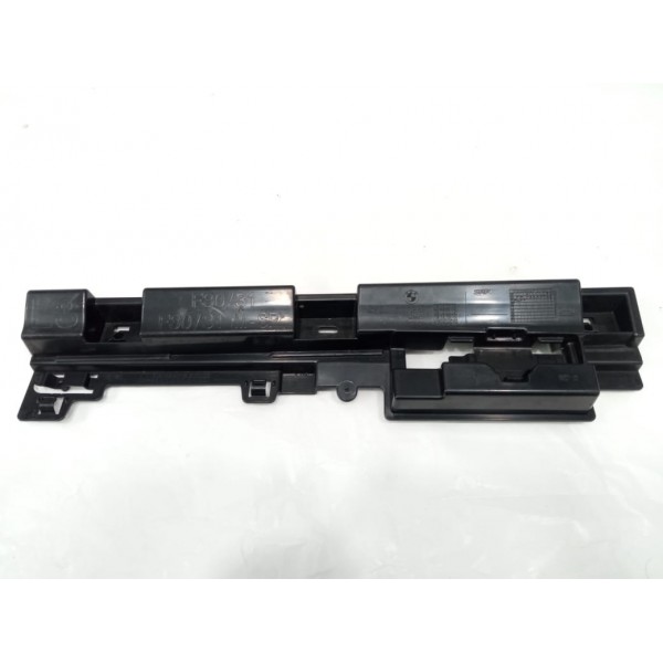 Suporte Spoiler Lateral Esquerdo L3 Bmw 320i 2015 7256917