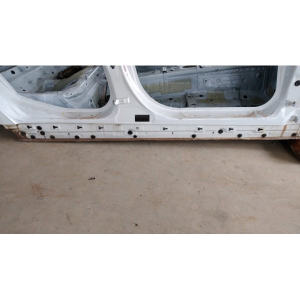 Caixa De Ar Carroceria Lado Direito Bmw 320 2015