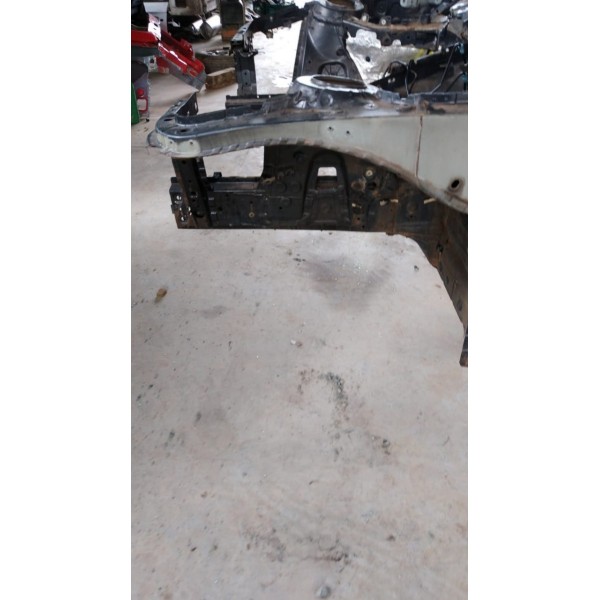 Caixa De Roda Longarina Esquerda Carroceria Bmw 320 2015