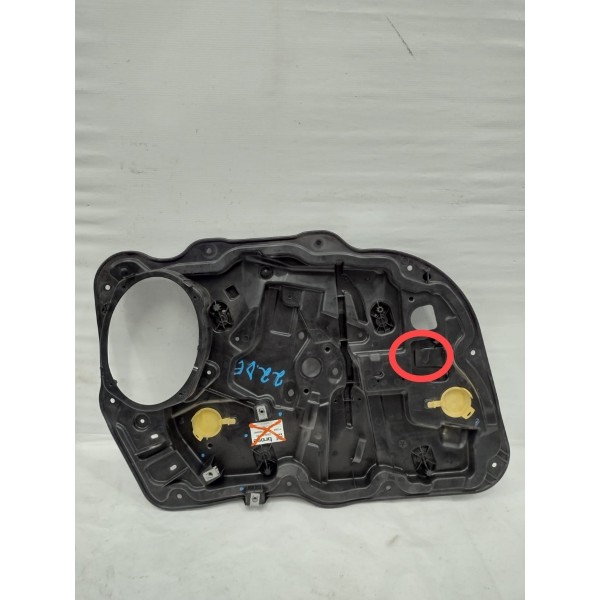 Suporte Máquina Vidro D. Esquerda Toro 2017 Detalhe 52027228