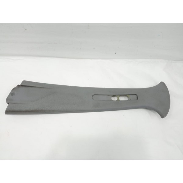 Acabamento Coluna Central Esquerda Citroen Picasso 2004