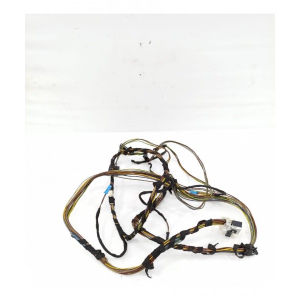 Chicote Tampa Traseira Bmw 320i 2015 2016 9313655