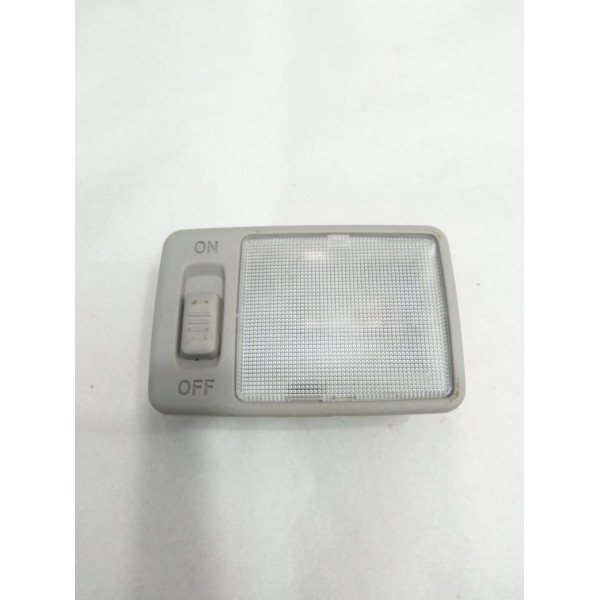 Luz Interna Teto Toyota Corolla 2016 Detalhe 