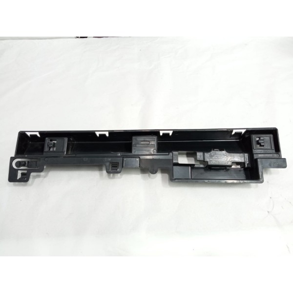 Guia Spoiler Direito R3 Bmw 320i 2015 Detalhe 7256918