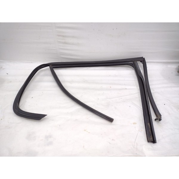 Guarnição Porta Traseira Esquerda Bmw 320i 2015