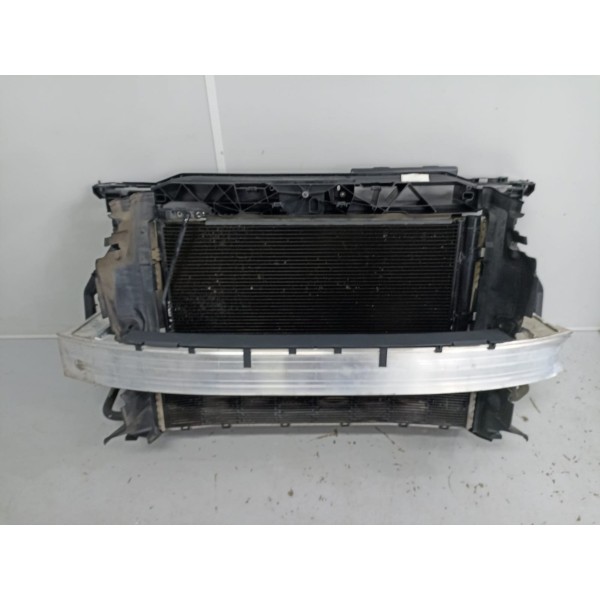 Painel Frontal Kit Radiador Audi Q3 2016 Detalhe