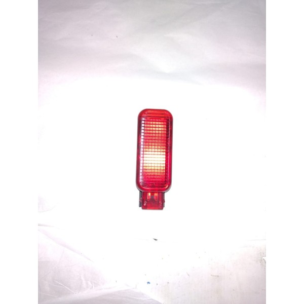 Luz Cortesia Forro Porta Traseira Esquerda Audi Q3 2016 N2