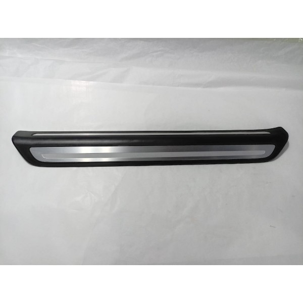Acabamento Soleira Dianteira Direita Audi Q3 2016 8u0853374