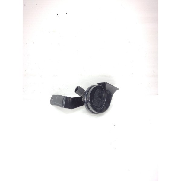 Buzina High Audi Q3 2016