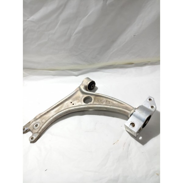 Bandeja Balança Dianteira Direita Audi Q3 2016