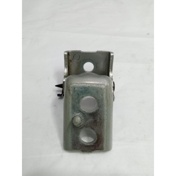 Dobradiça Porta Traseira Esquerda Peugeot 2008 2018