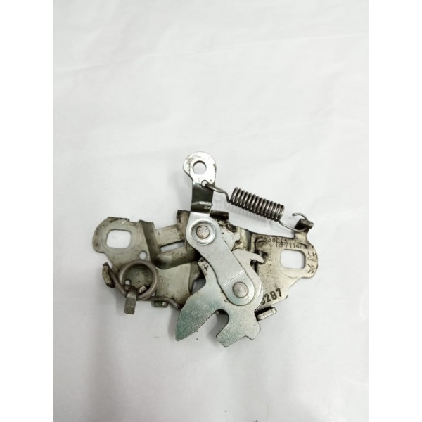 Fechadura Do Capô Peugeot 2008 2018