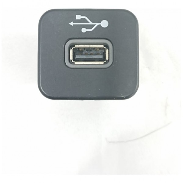 Entrada Usb Jeep Renegade 2015 735600659