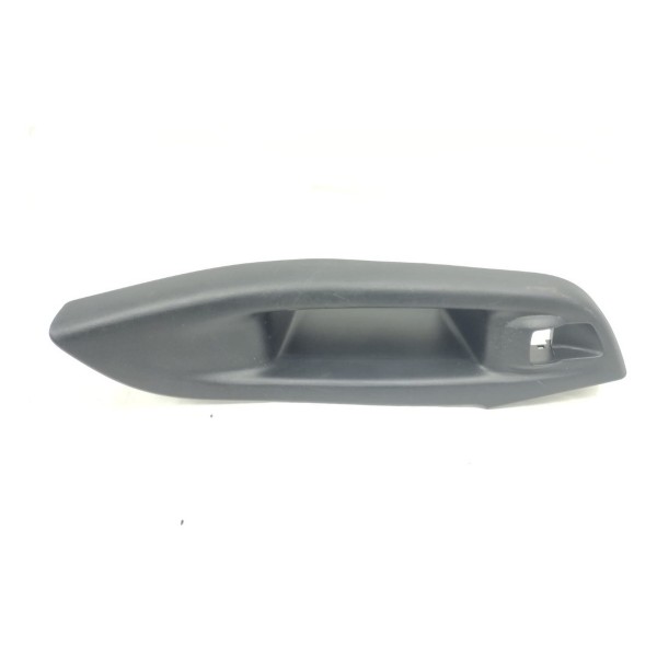 Moldura Botão Vidro Porta Traseira Direita Ford Focus 2014