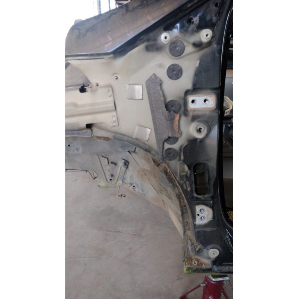 Coluna Porta Dianteira Esquerda Peugeot 3008 2012