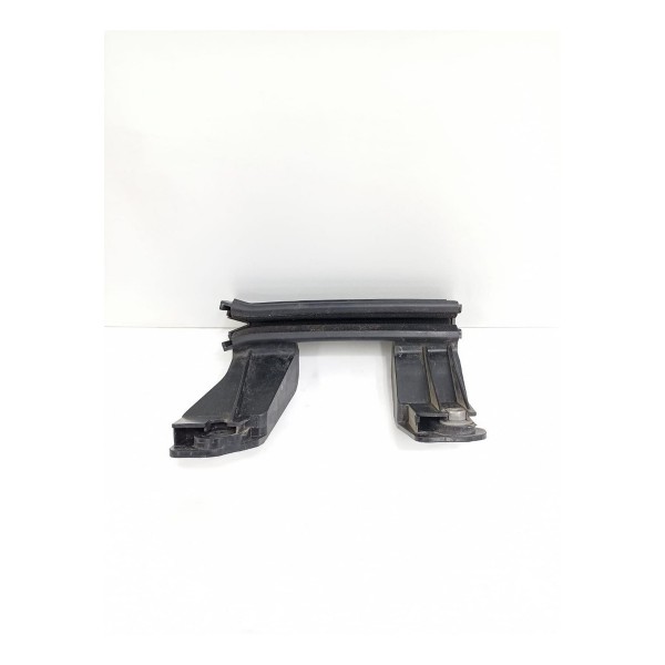 Guia Vidro Traseiro Direito Peugeot 3008 2013 9682809680